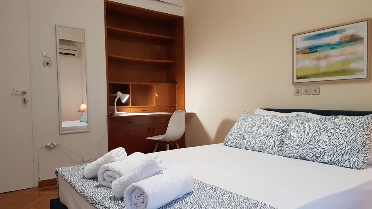 Apricot Apartment - Athens Center, 6 Bd, 2.5 Bath Exterior photo