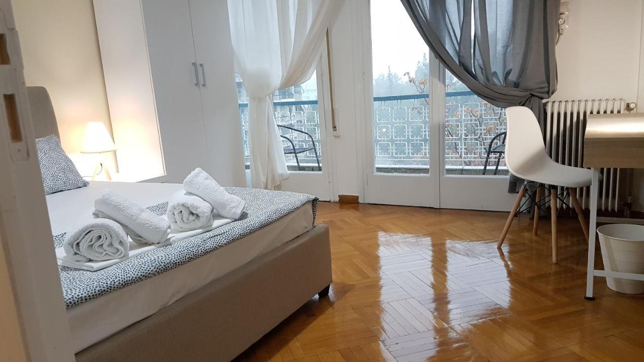 Apricot Apartment - Athens Center, 6 Bd, 2.5 Bath Exterior photo